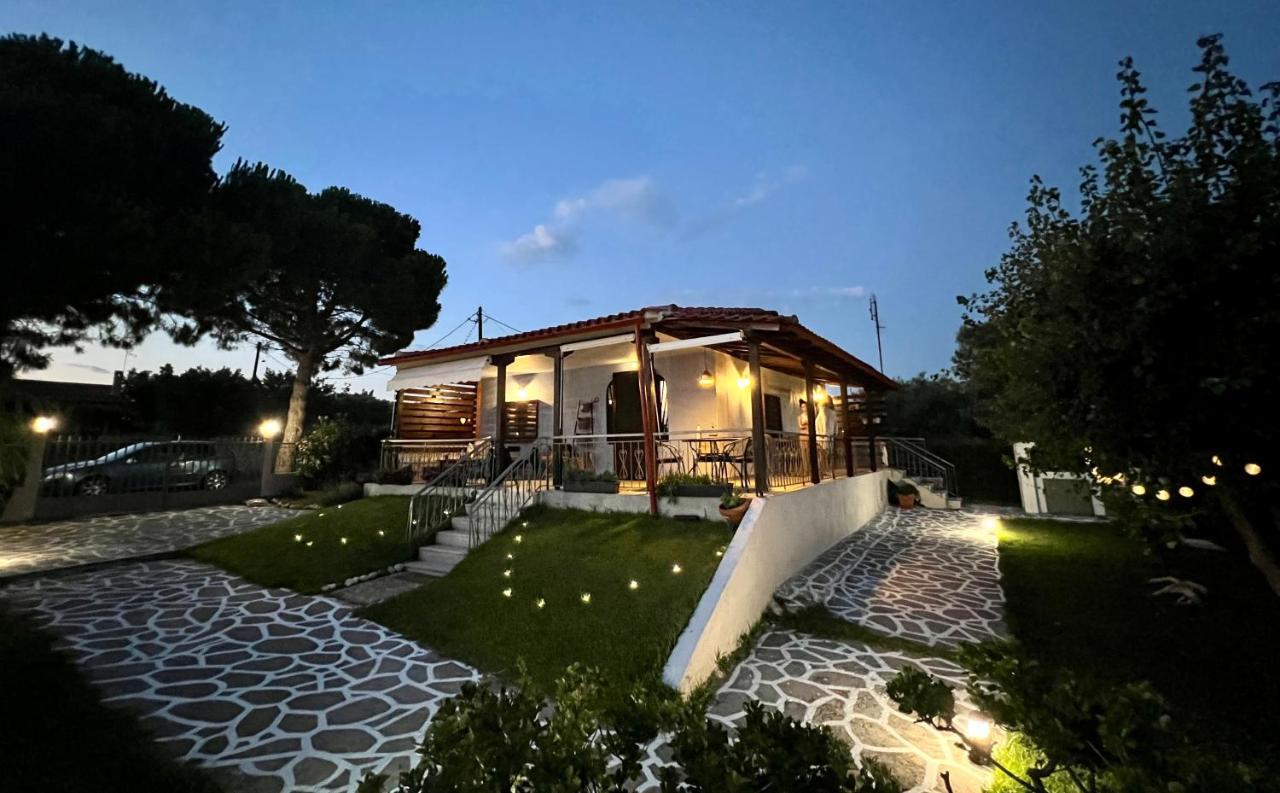 Anastasias Cottage 네아 이라클리아 외부 사진