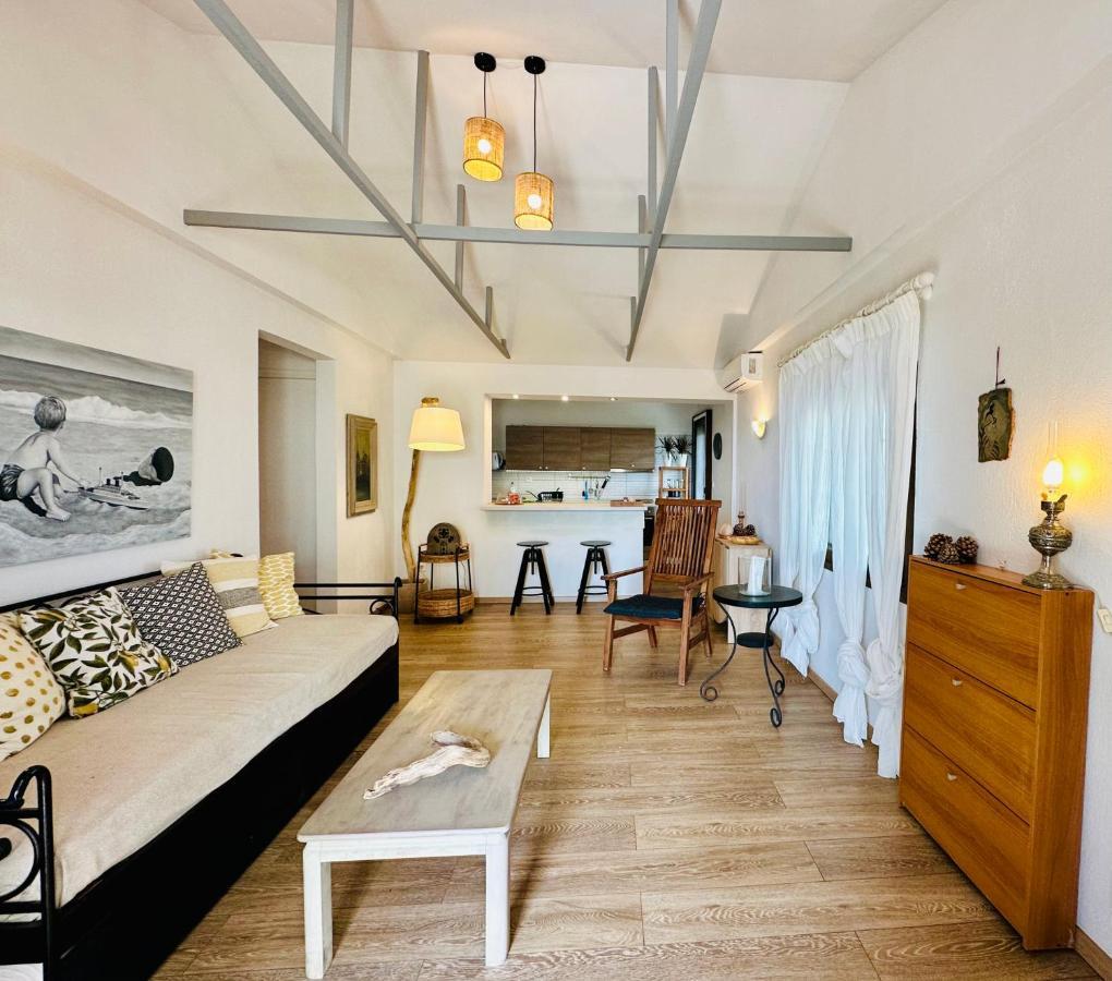 Anastasias Cottage 네아 이라클리아 외부 사진