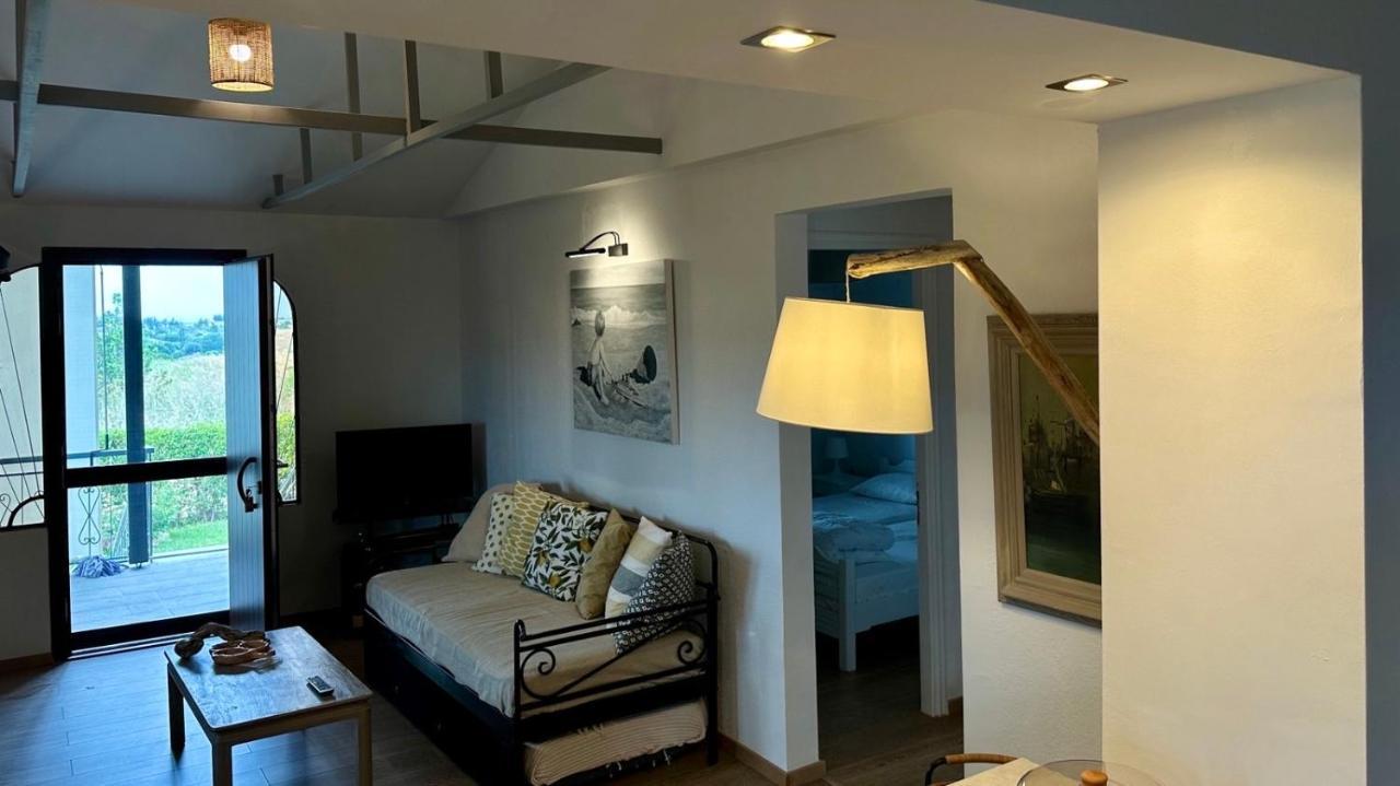 Anastasias Cottage 네아 이라클리아 외부 사진